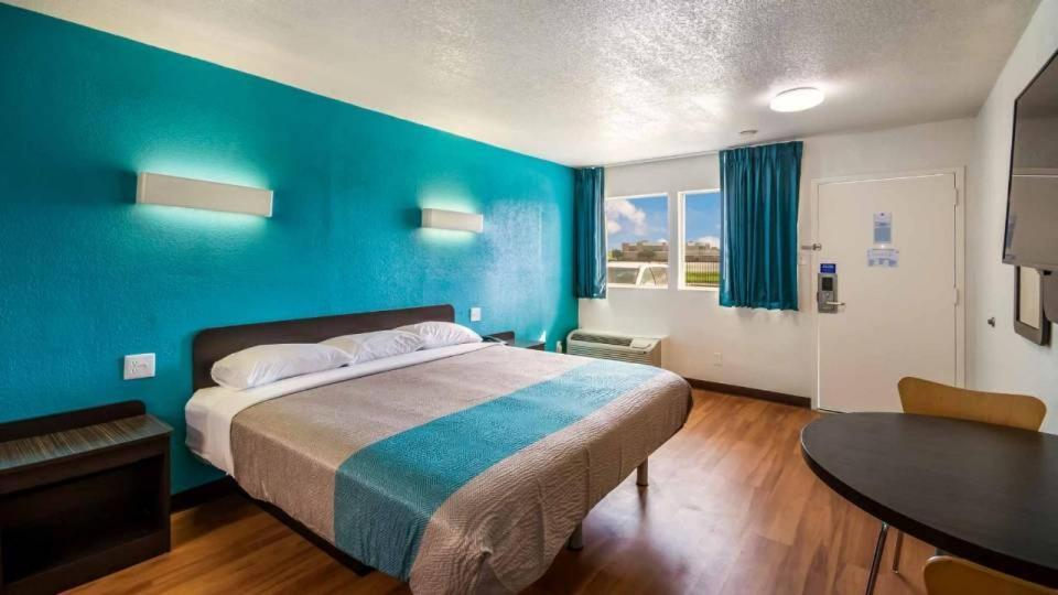 Motel 6 Houston, Tx Fm 1960 バメル エクステリア 写真