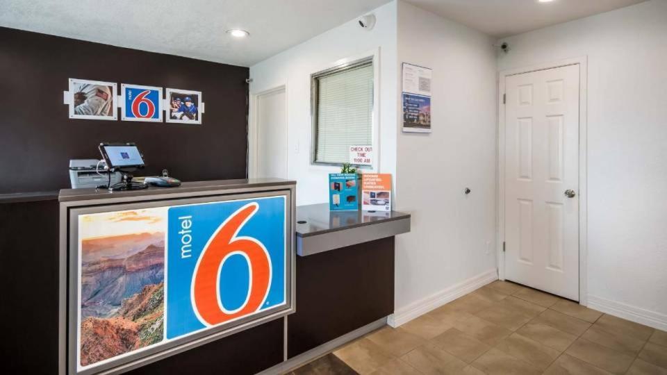 Motel 6 Houston, Tx Fm 1960 バメル エクステリア 写真